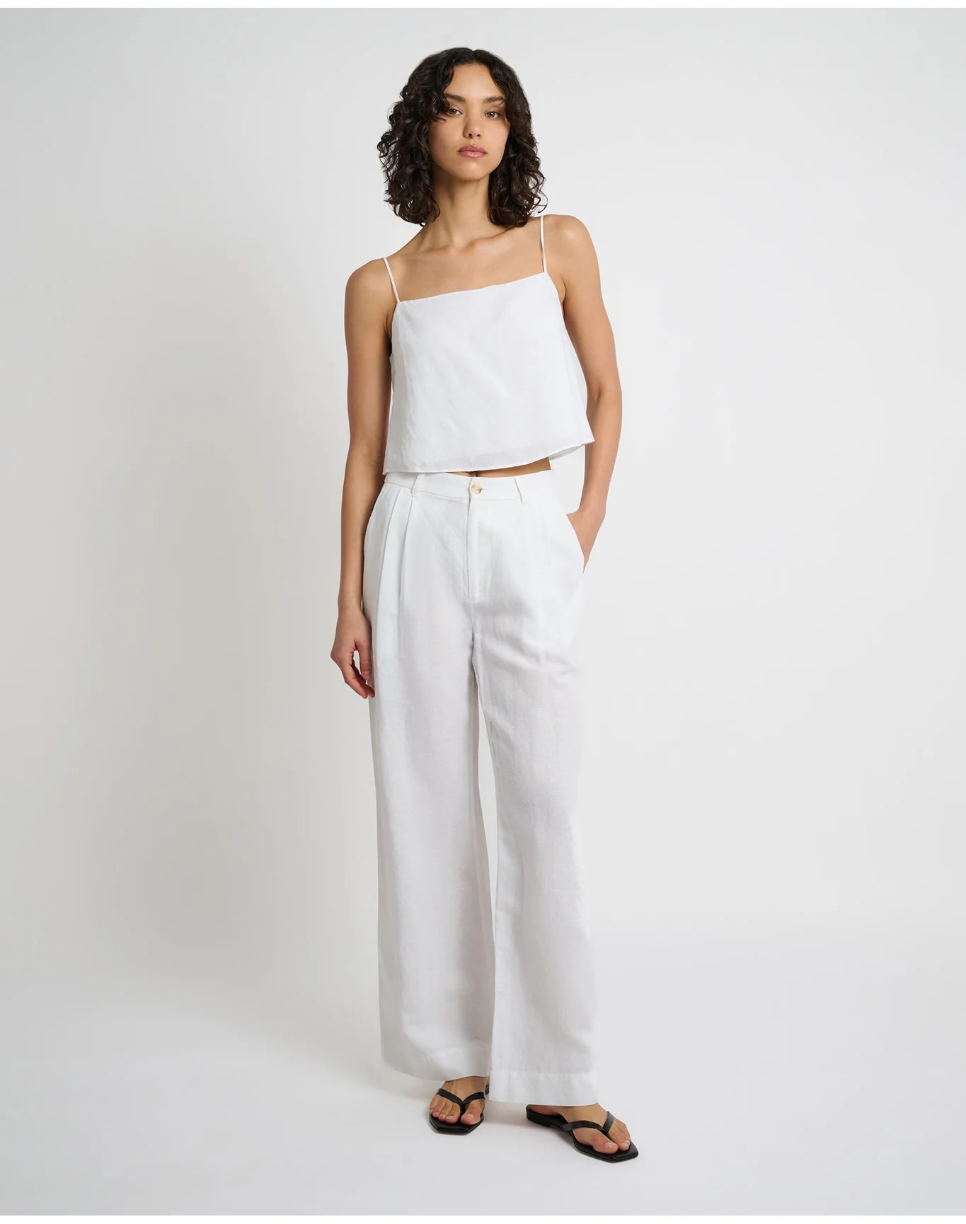 Women | Air Linen Pleated Trouser | White - Image 3