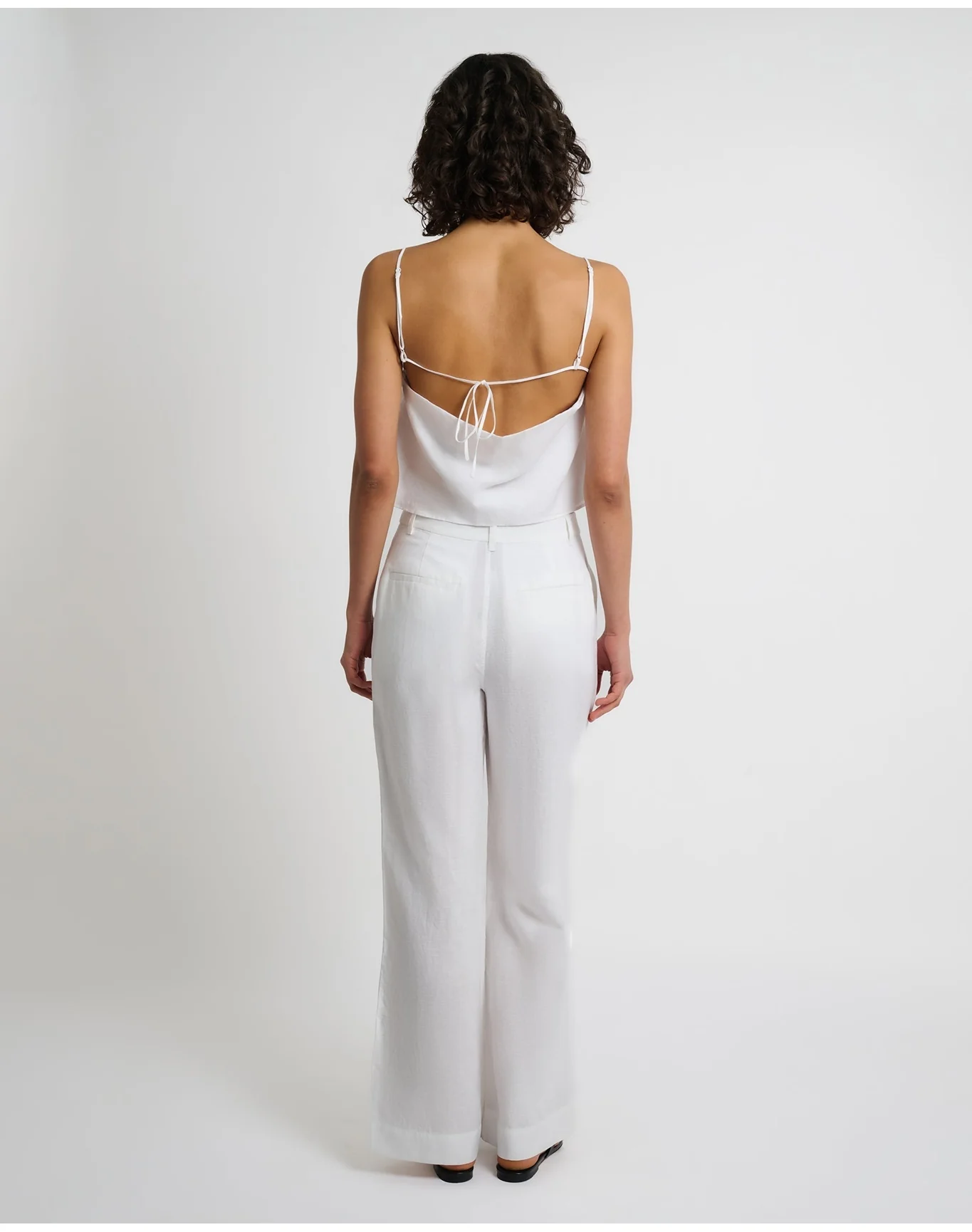 Women | Air Linen Pleated Trouser | White - Image 5