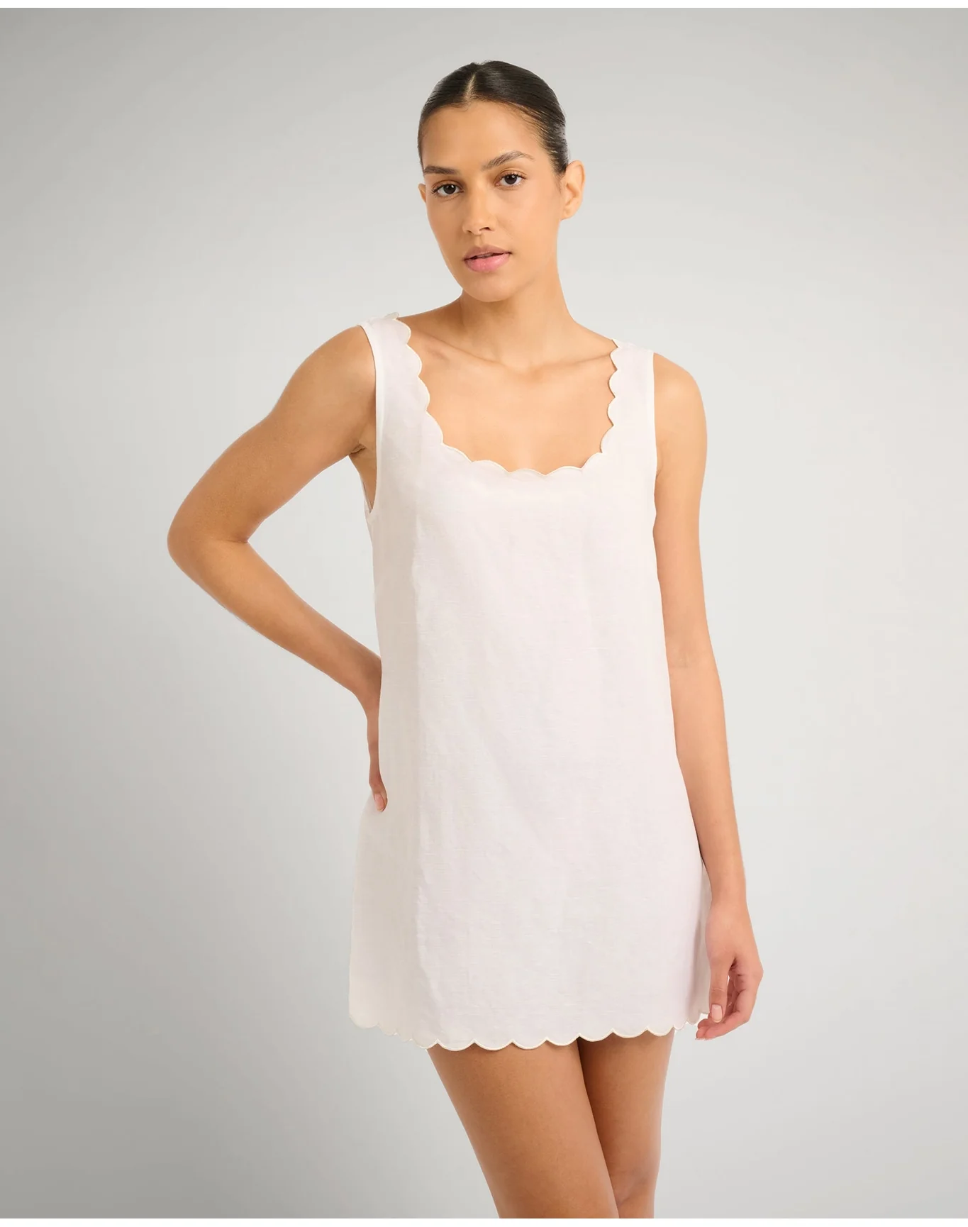 Women | Air Linen Scallop Shift Dress | White - Image 3