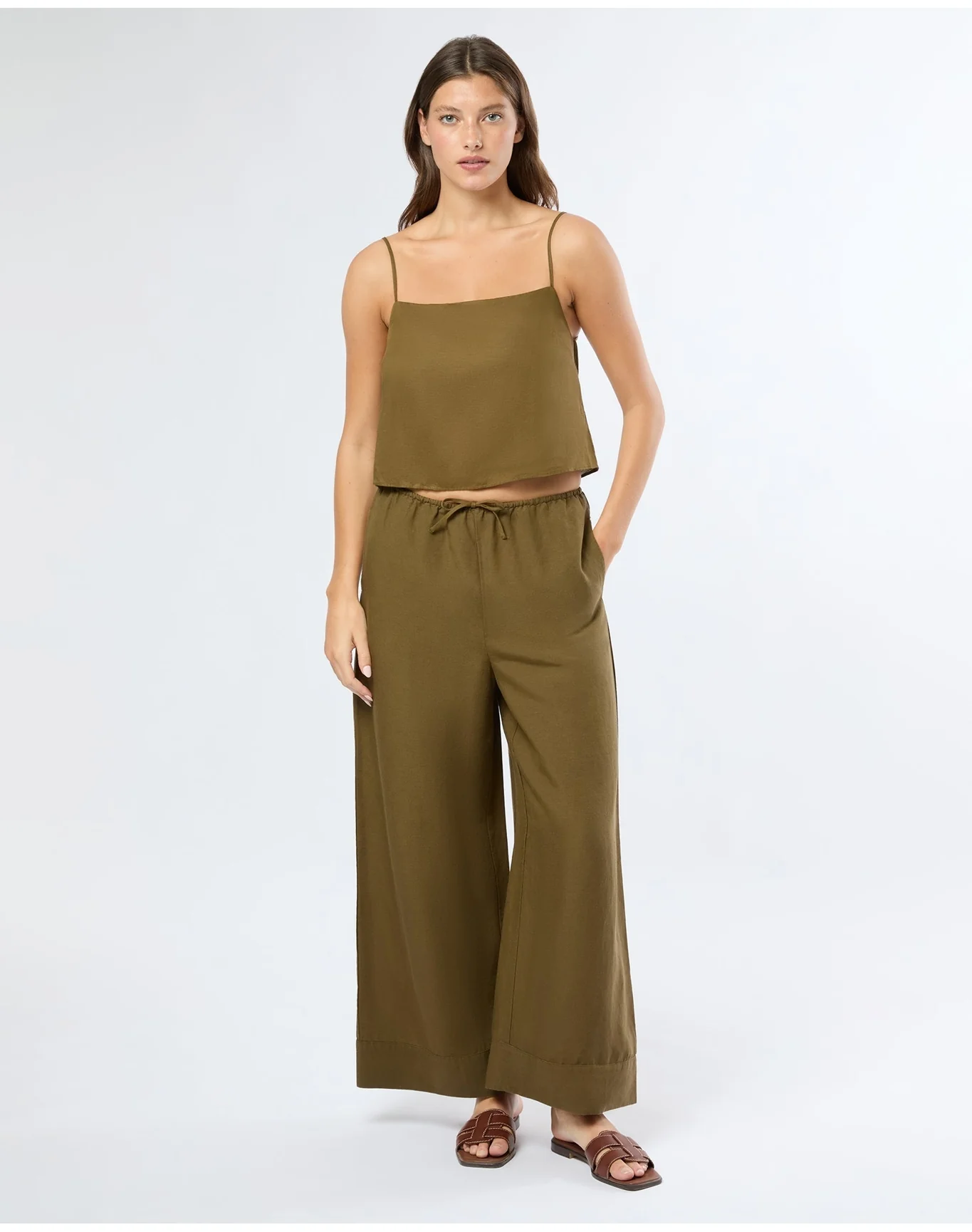Women | Air Linen Square Neck Tank Top | Olive - Image 3