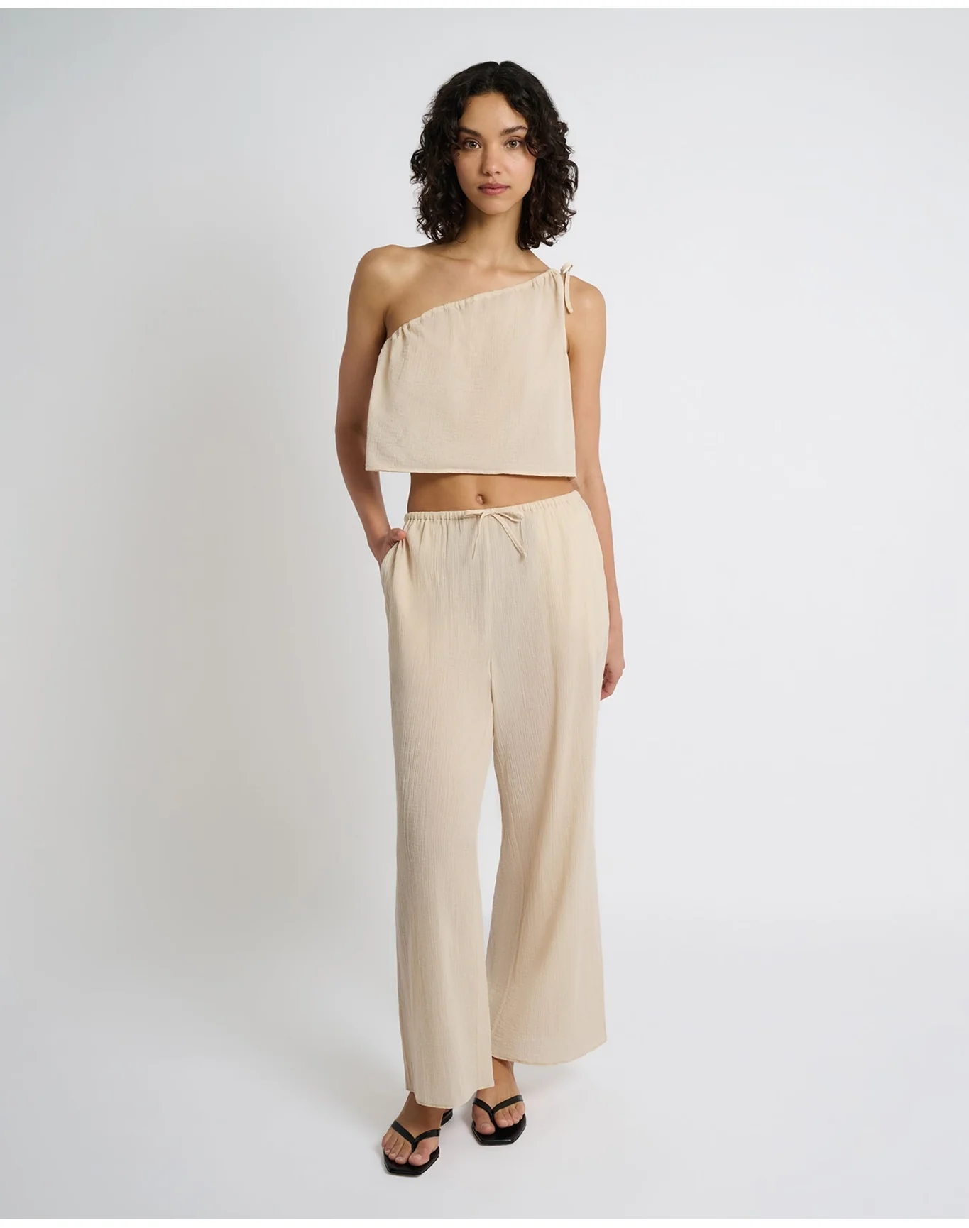 Women | Crinkle Gauze Drawstring Pant | Sandshell - Image 3