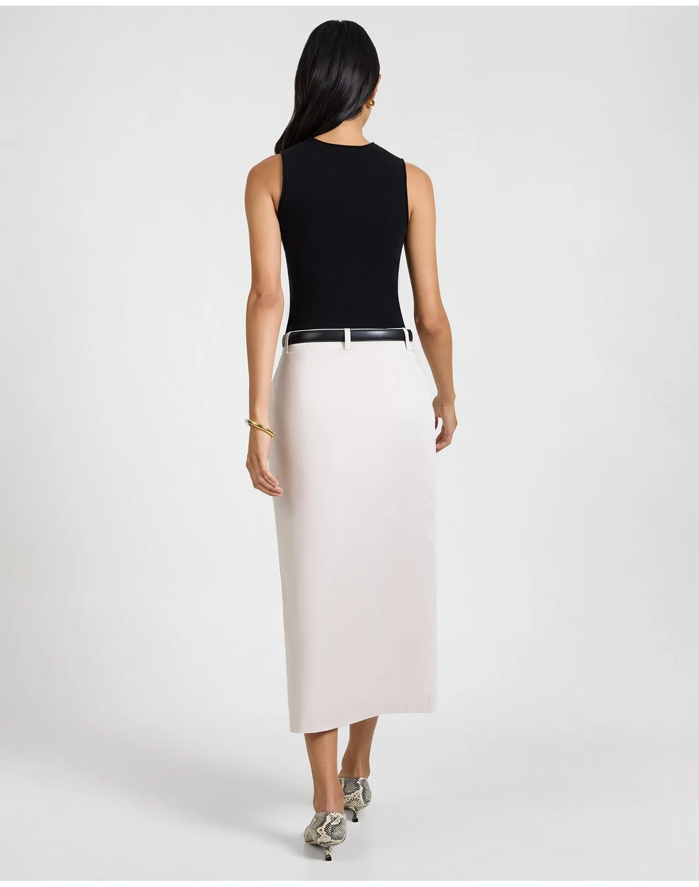 Women | Fitted Micro Rib Tank | Black - Image 5