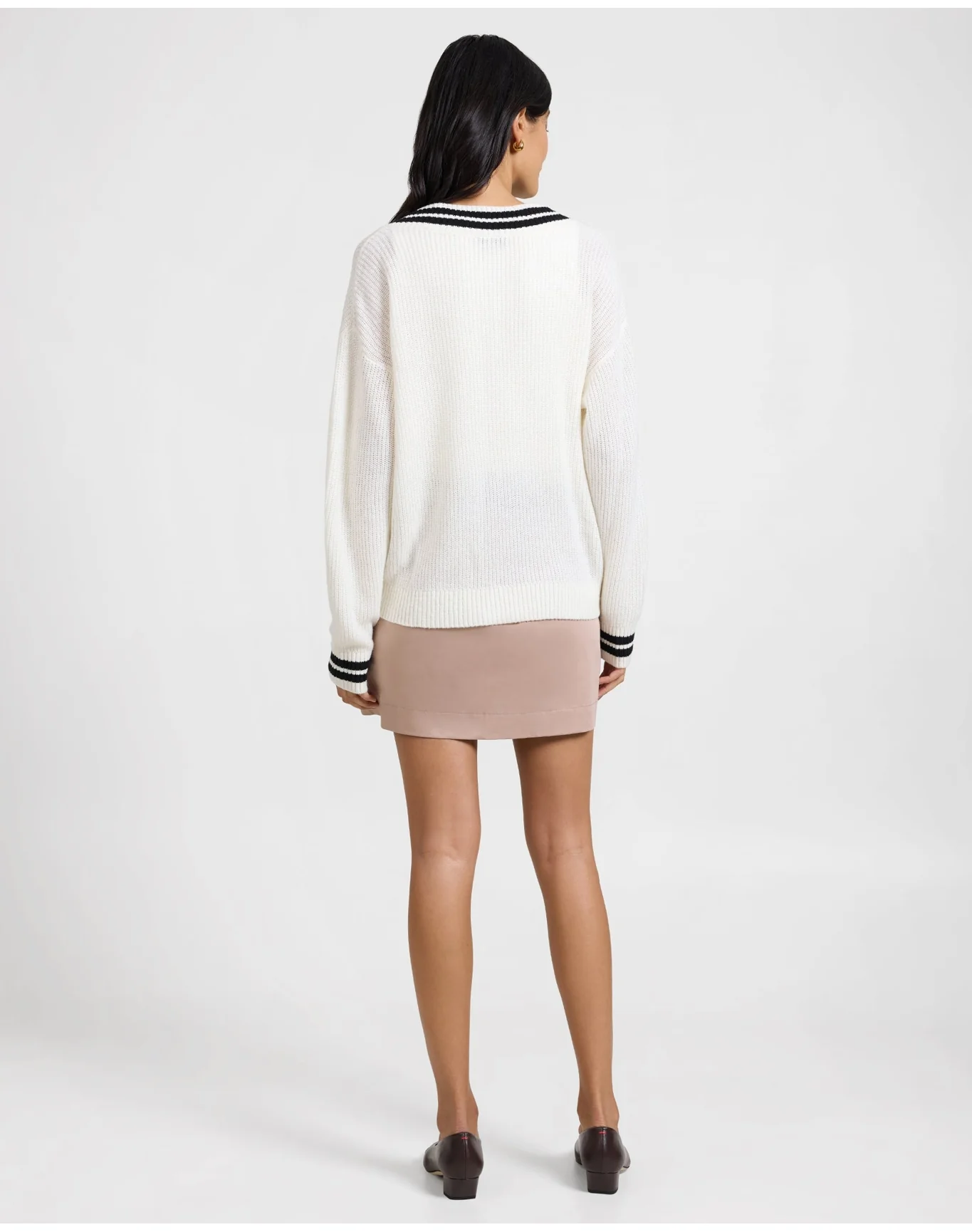 Women | Front Welt Mini Skirt | Warm Taupe - Image 6