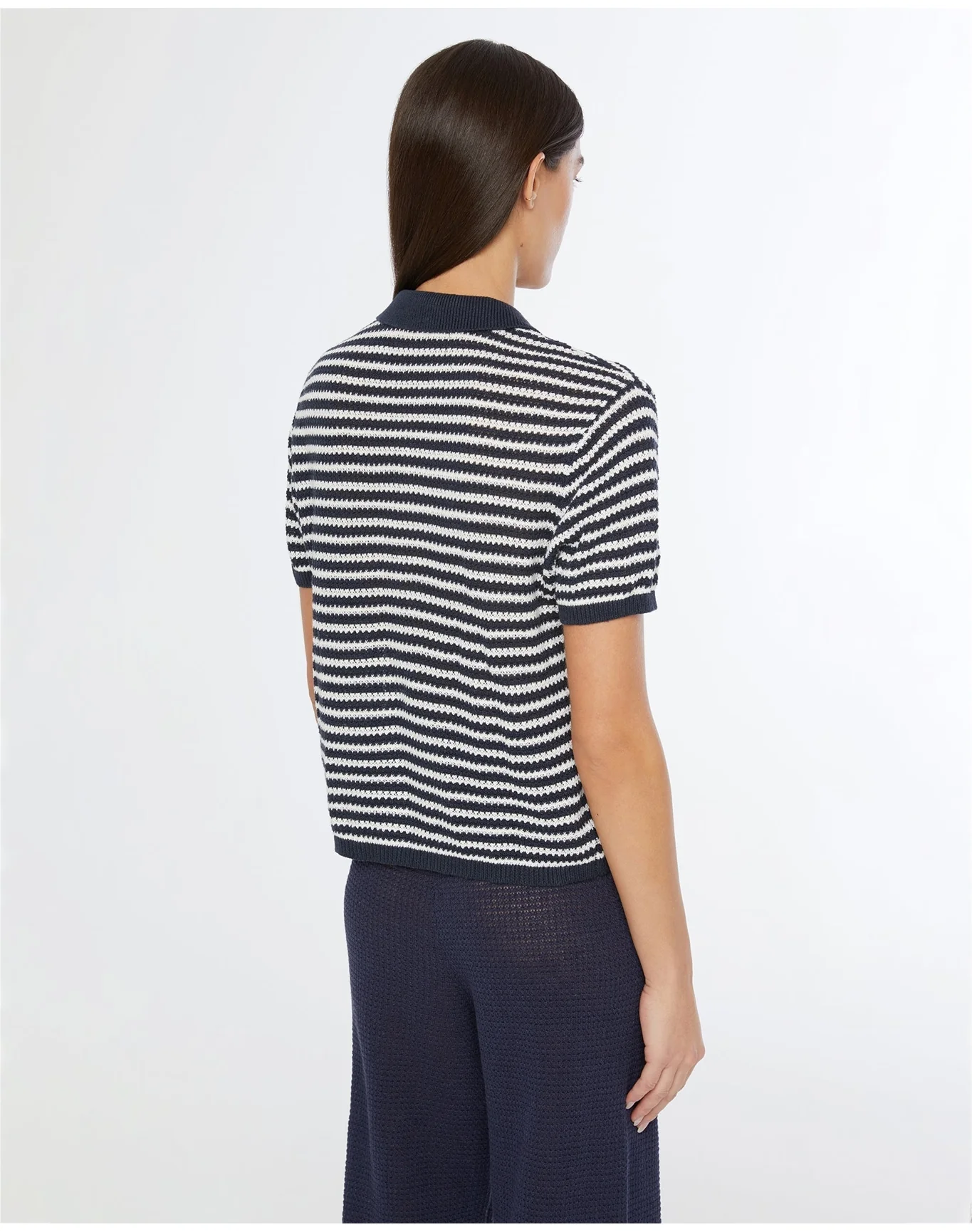 Women | Linen Knit Button Up Shirt | Deep Navy White - Image 4