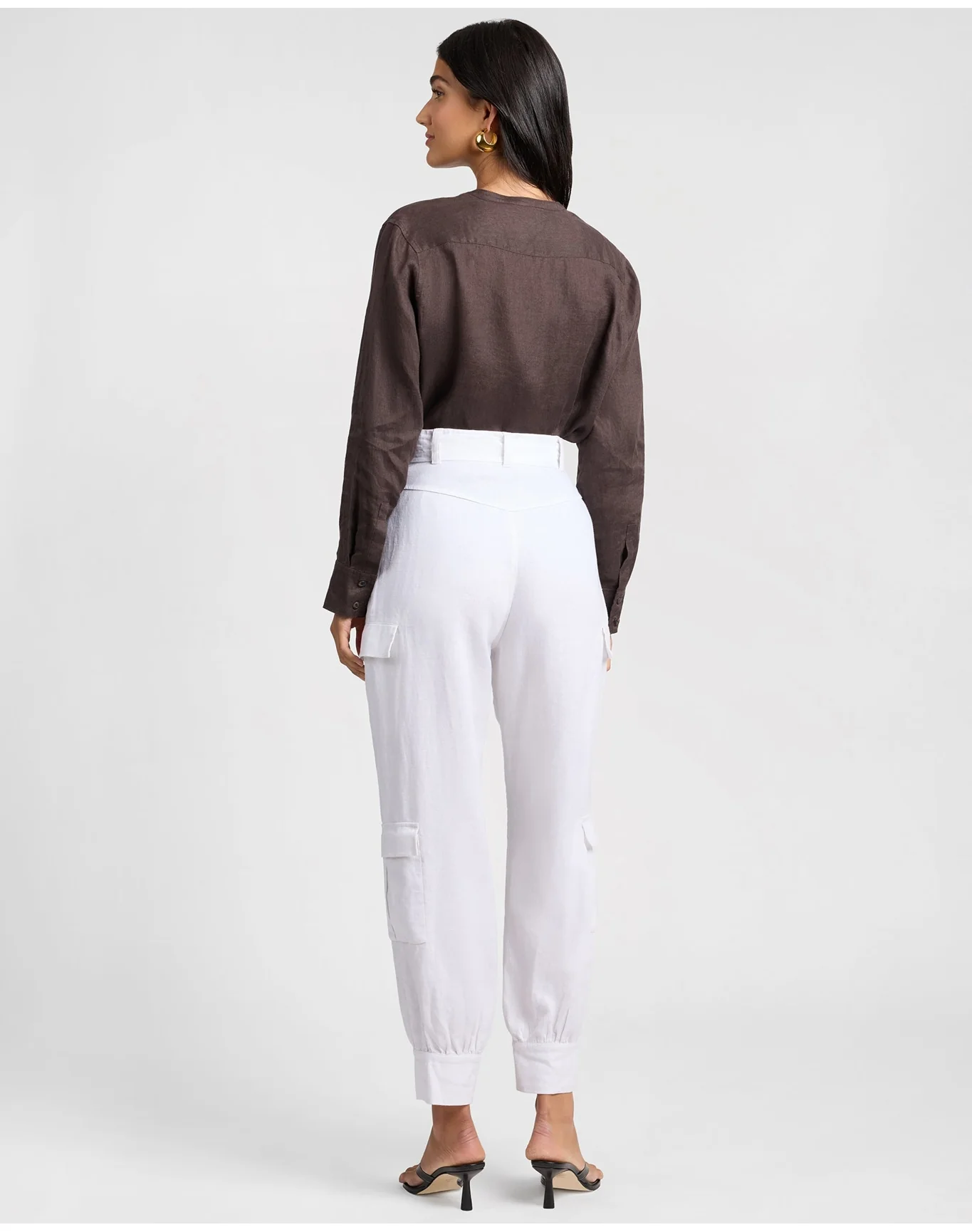 Women | Linen Utility Shirt | Espresso - Image 5