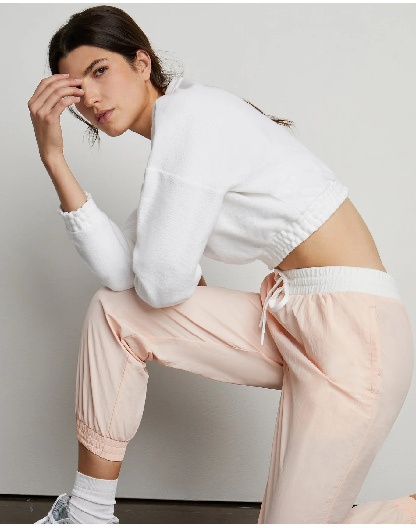 Women | Mixed Material Crinkle Nylon Jogger | Blush White - Image 2
