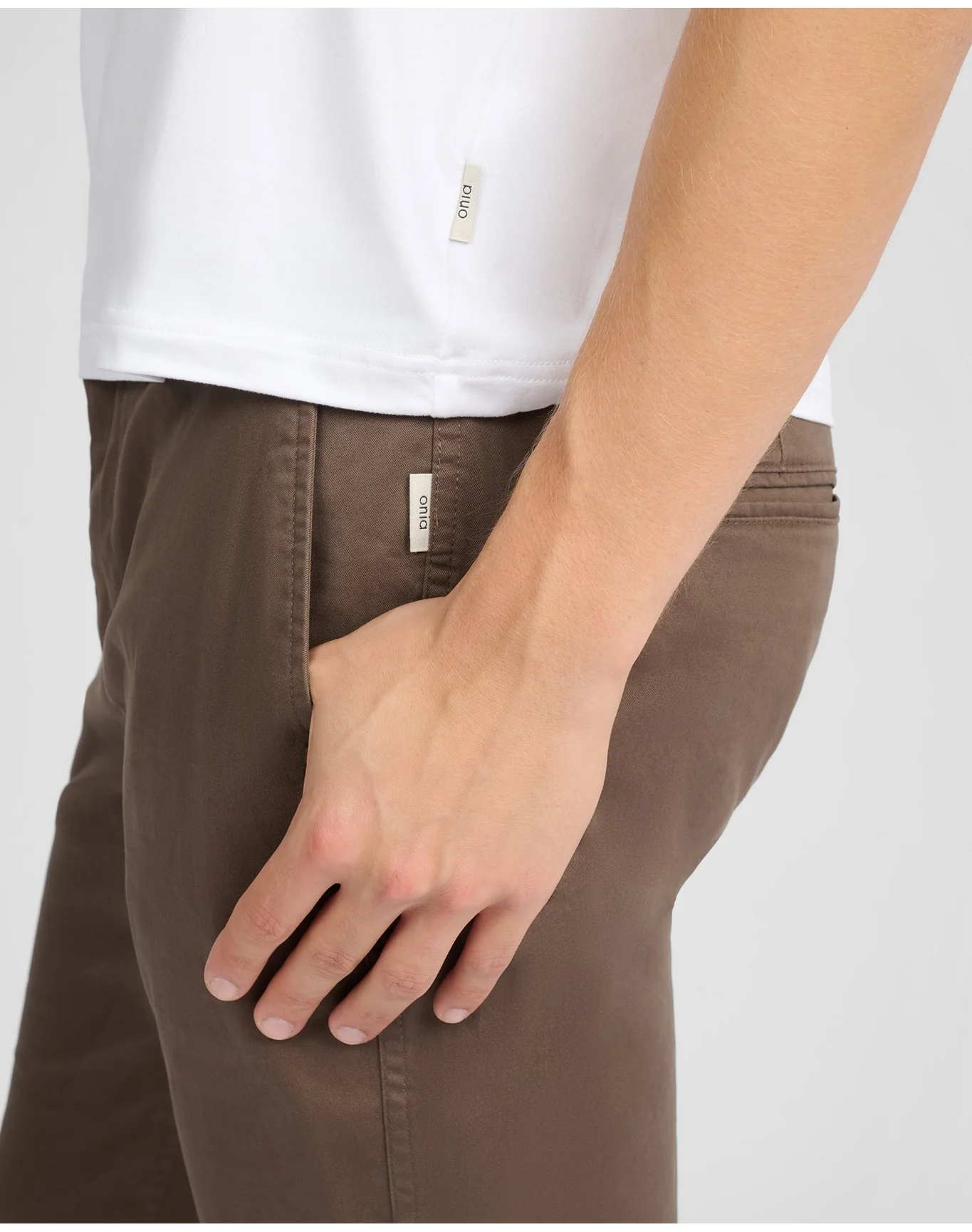 Men | Flat Front Stretch Chino Pant | Chestnut - Image 3