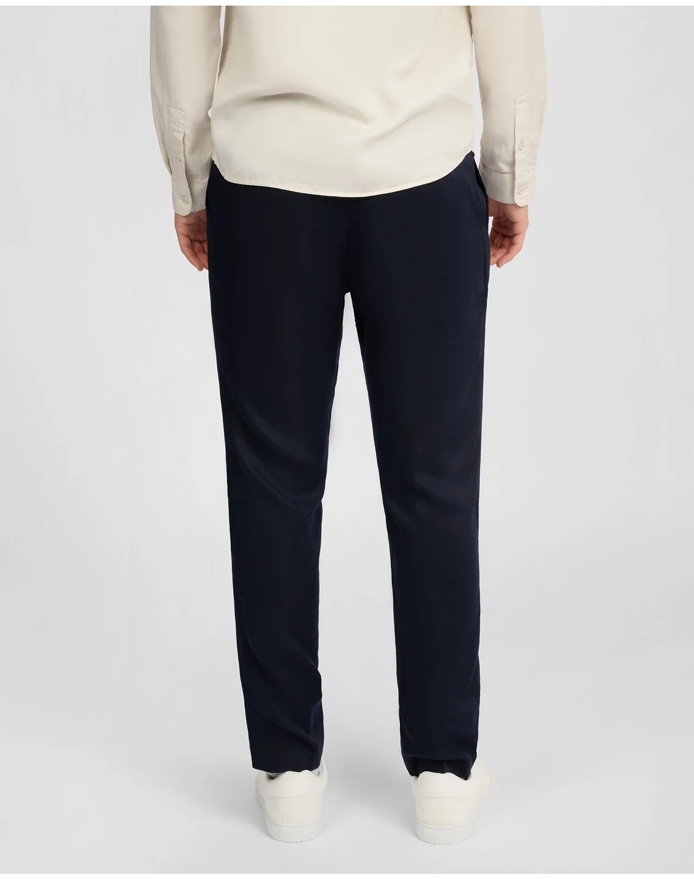 Men | Lyocell Tapered Trouser | Midnight - Image 6