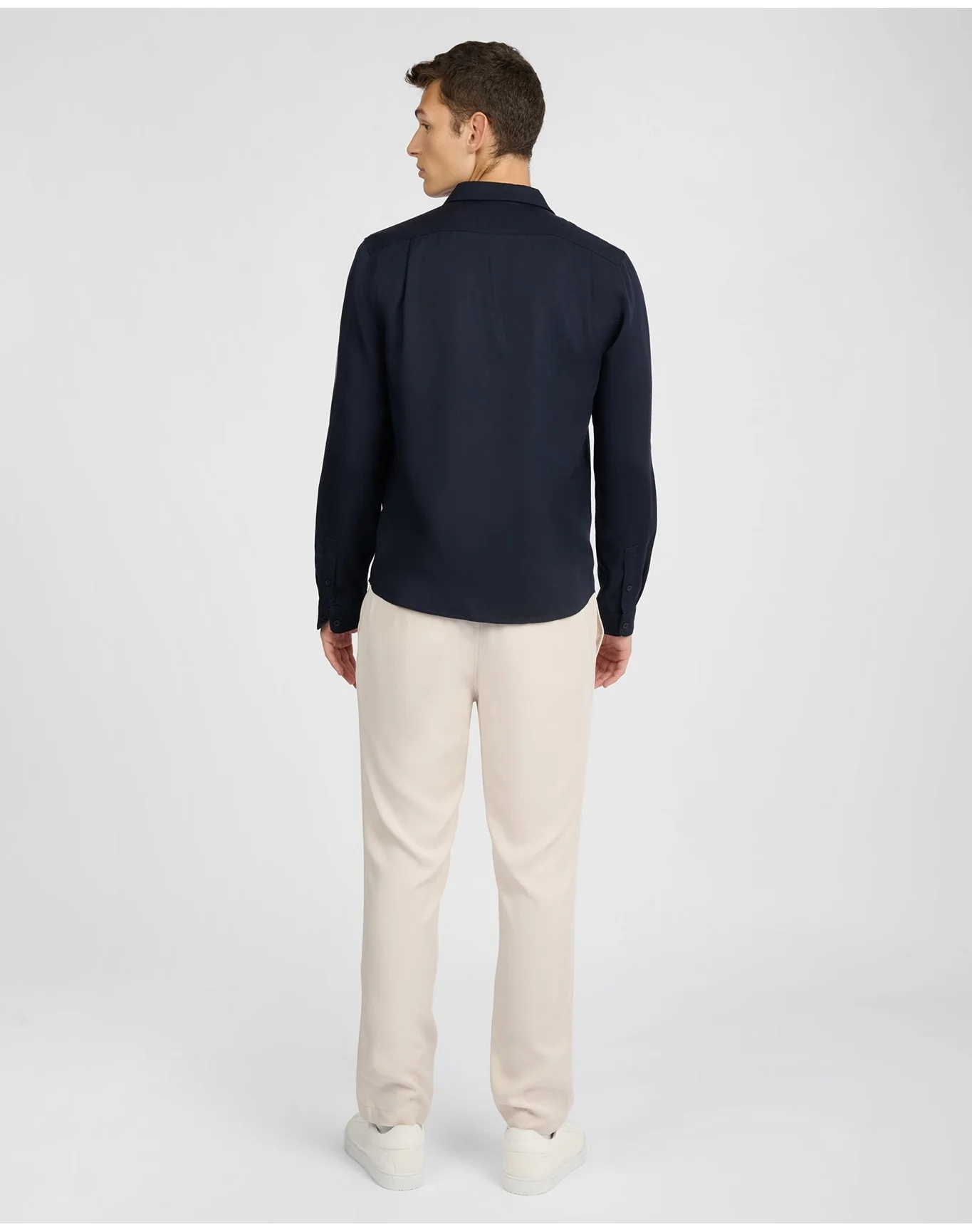 Men | Lyocell Tapered Trouser | Stone - Image 6