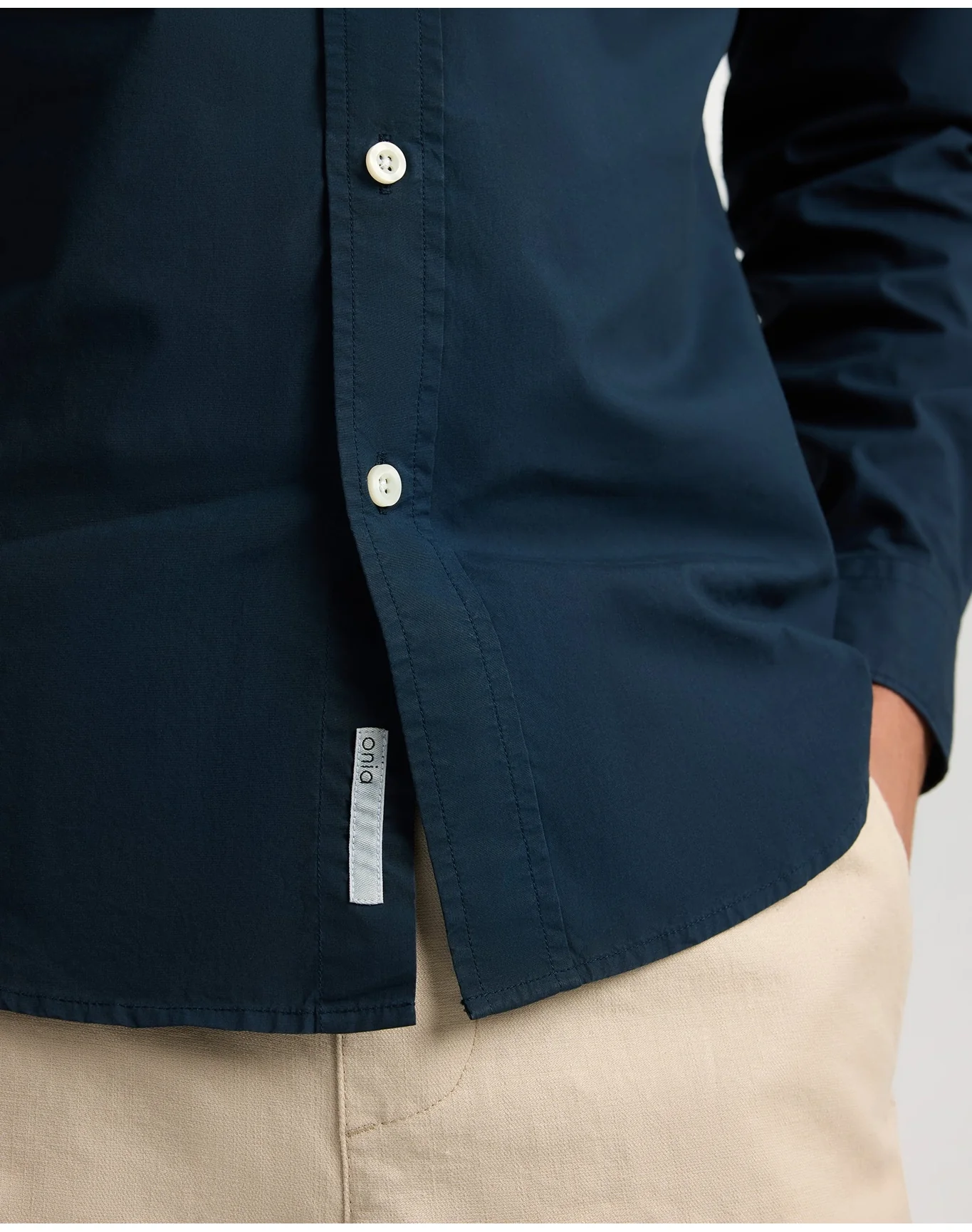Men | Poplin Long Sleeve Button Down Shirt | Midnight - Image 4