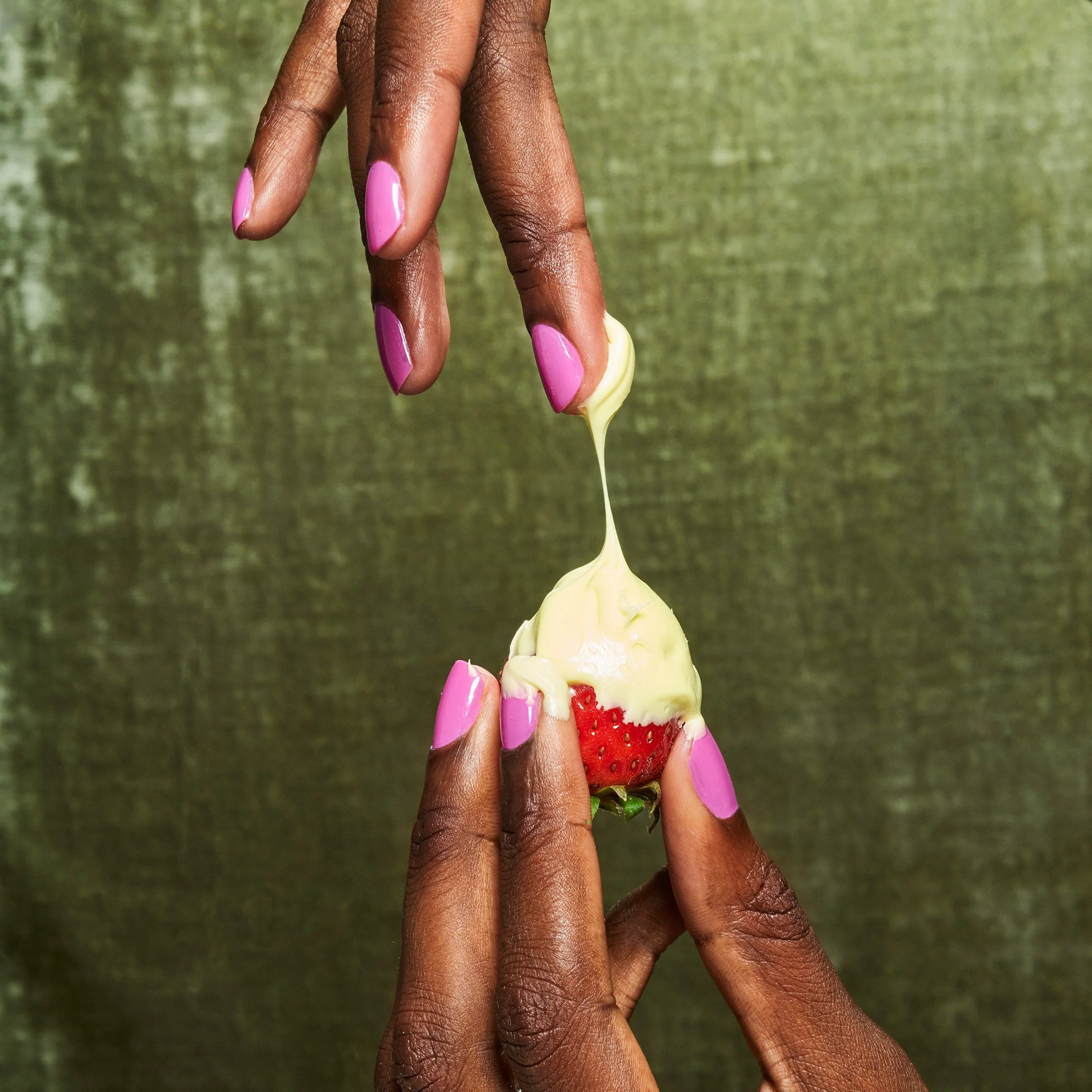 Syrupberry Polish | Vibrant Pink - Image 4