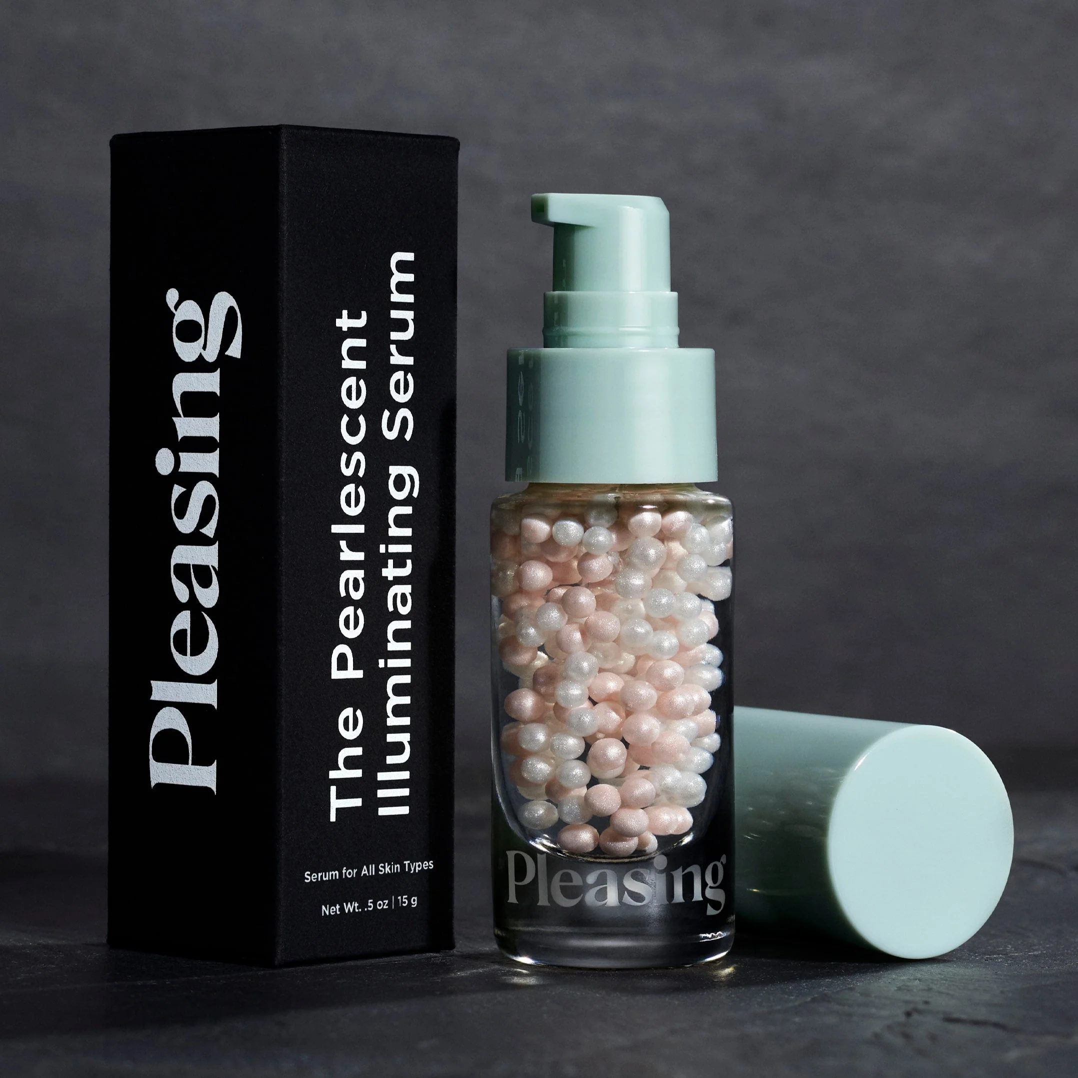 The Pearlescent Illuminating Serum | Black - Image 2