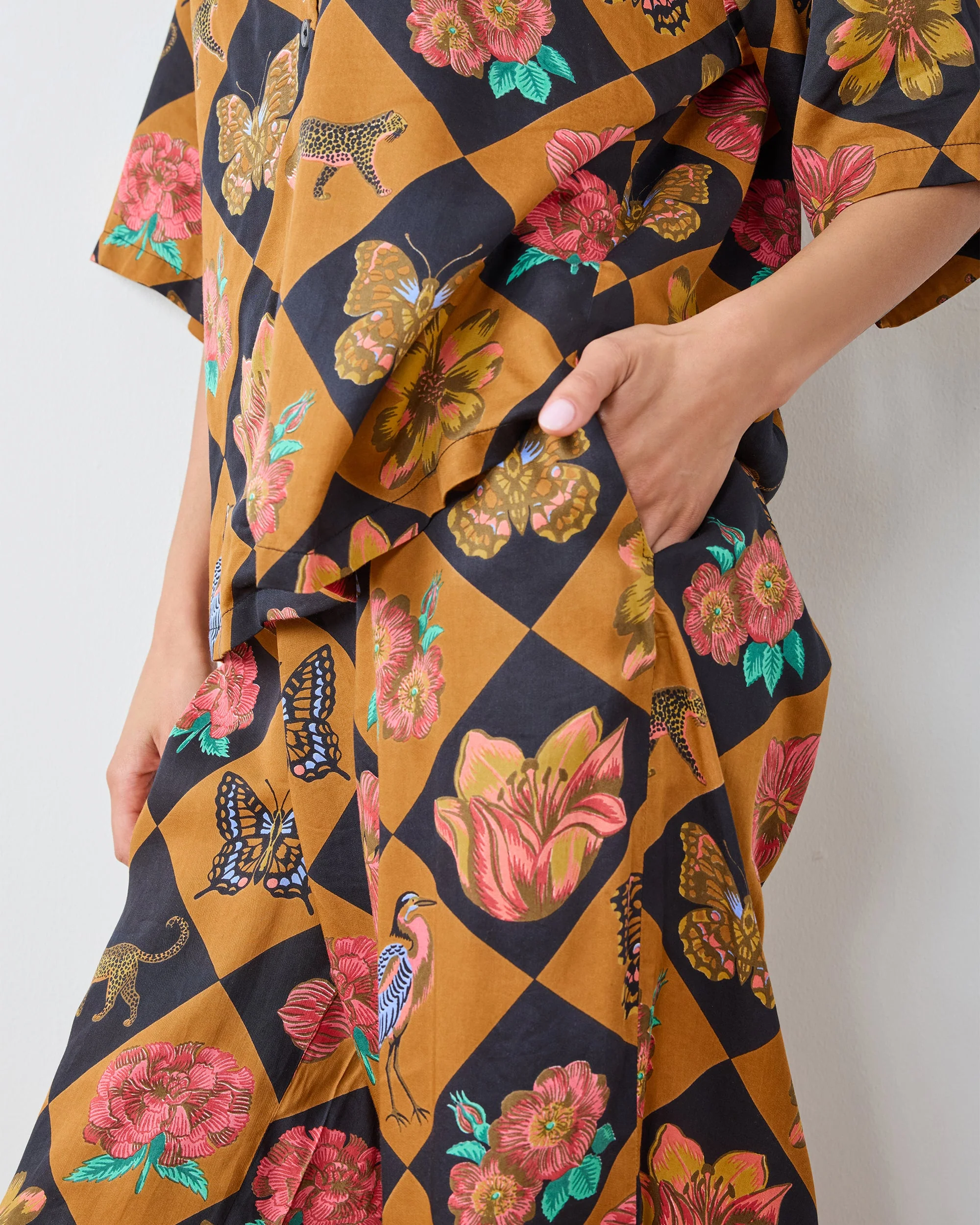Botanical Checkerboard - Eco Satin Wildest Dreams Set | Caramel - Image 4