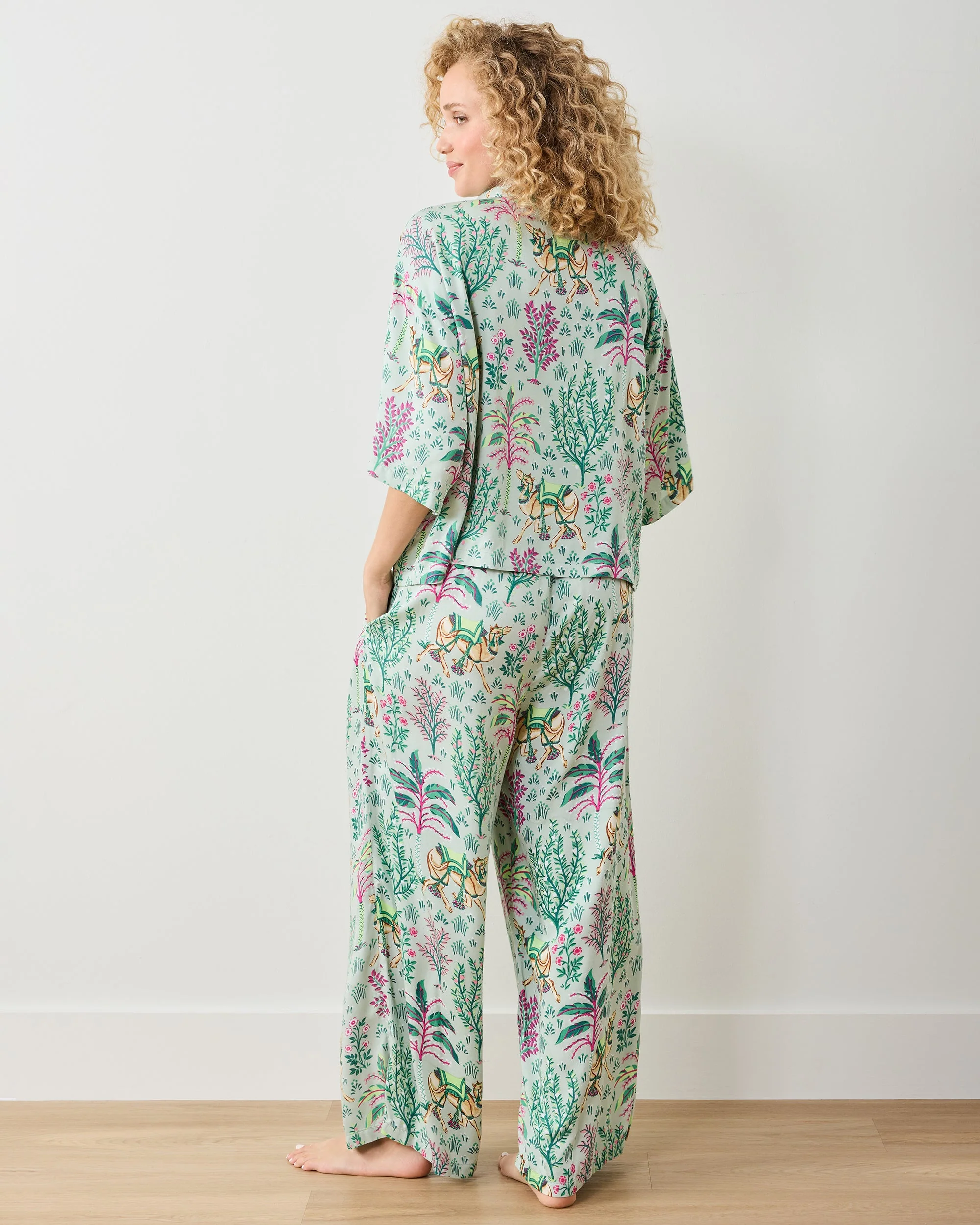 Camel's Courtyard - Tall Eco Satin Wildest Dreams Set | Avocado - Image 4