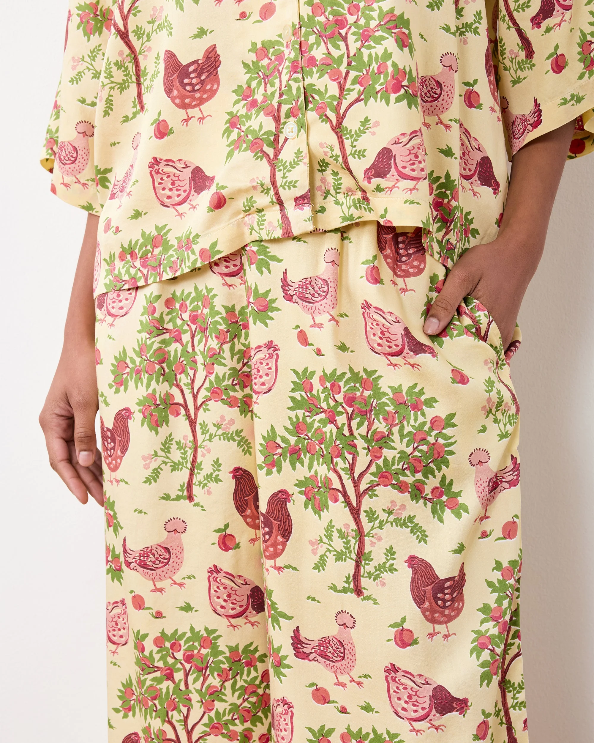 Hen House - Eco Satin Wildest Dream Set | Soft Yellow - Image 4