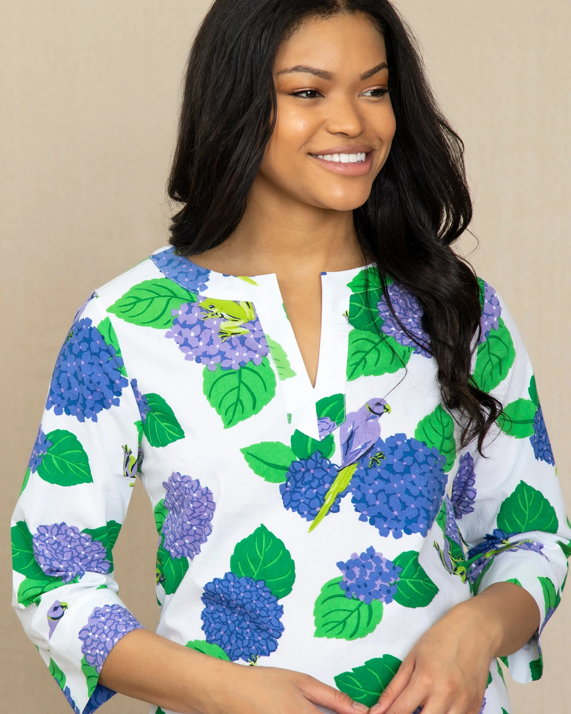 Hydrangea Hideaway - Slim - Fit Tunic | Cloud - Image 5