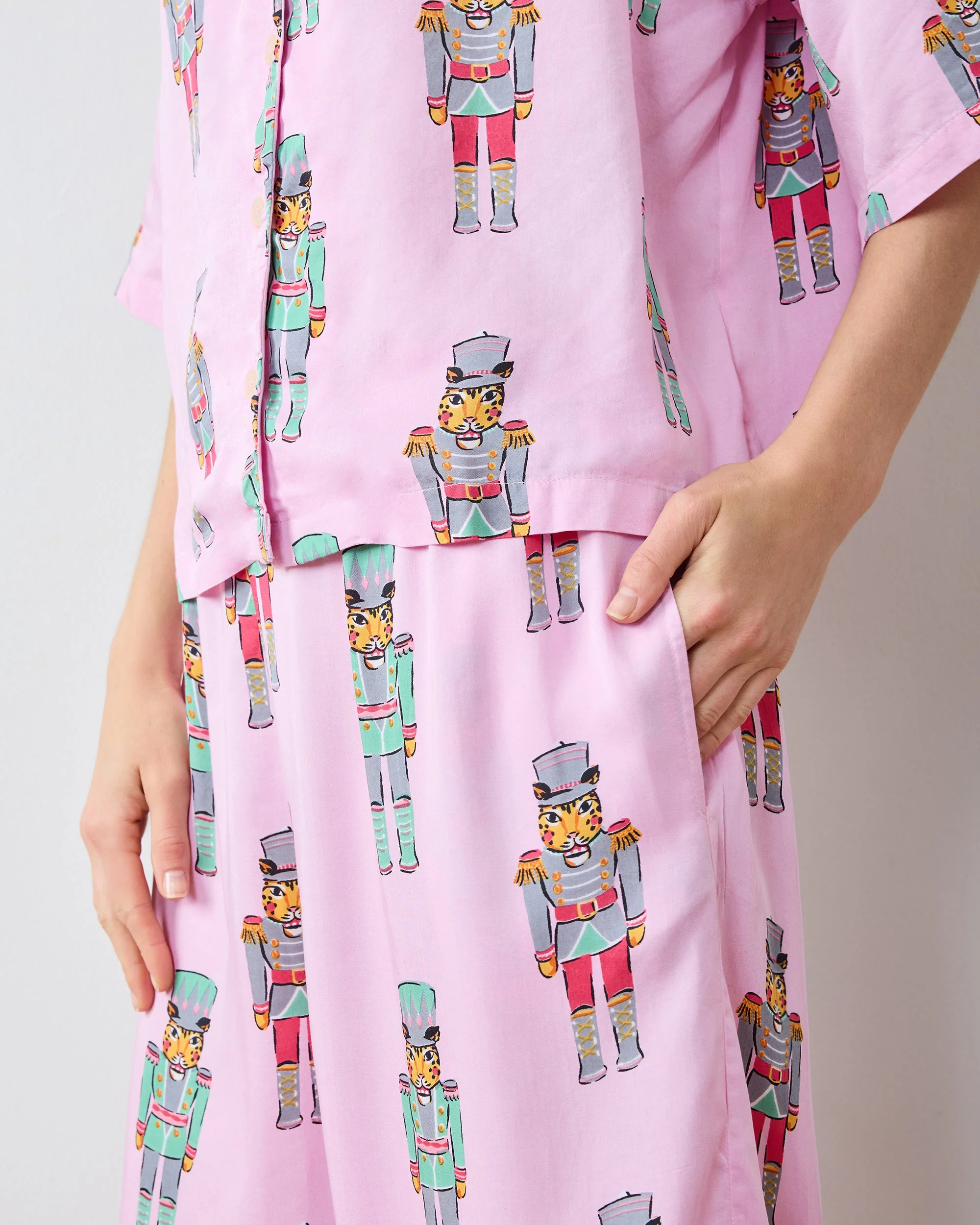 Leopard Nutcrackers - Eco Satin Wildest Dreams Set | Pink Candy Cane - Image 4