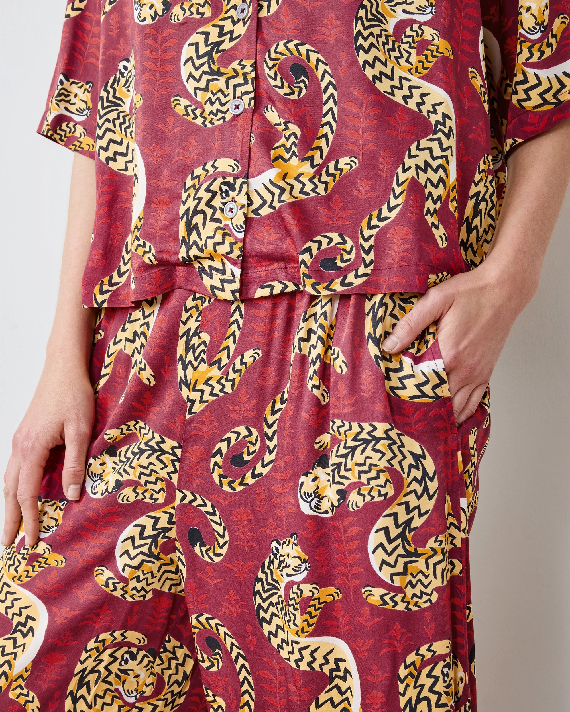 Twisted Tiger - Eco Satin Wildest Dreams Set | Merlot - Image 3